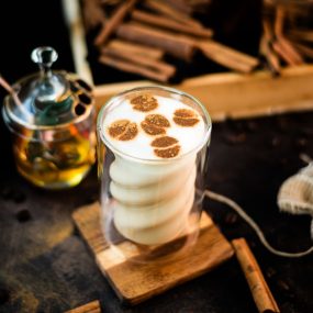 Gorgeous and soothing cinnamon honey latte, with frothed honey milk and beautiful cinnamon dusting on top.