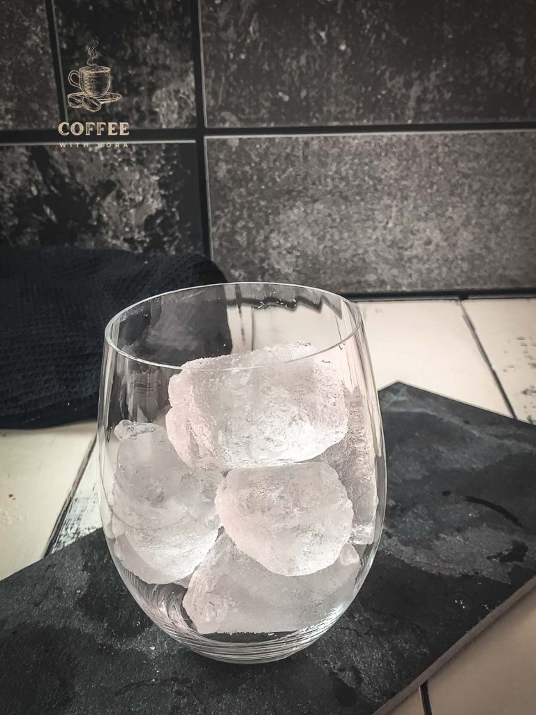 Glass filled with cubed ice.