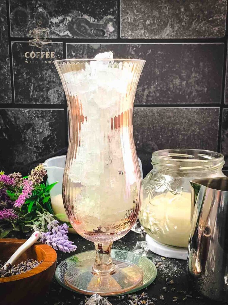 Fill your Hurricane glass with crushed ice.
